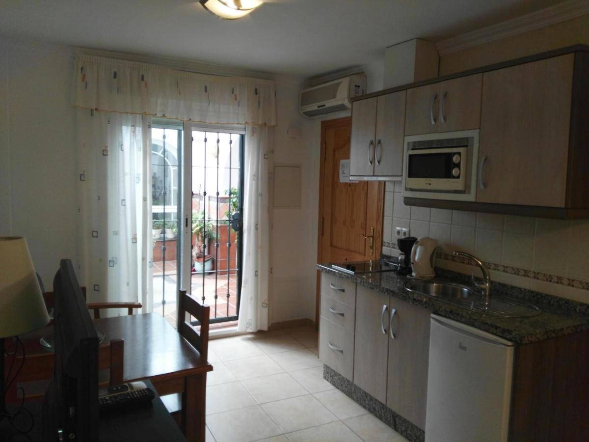 Apartamentos El Barrio Nerja Exterior photo